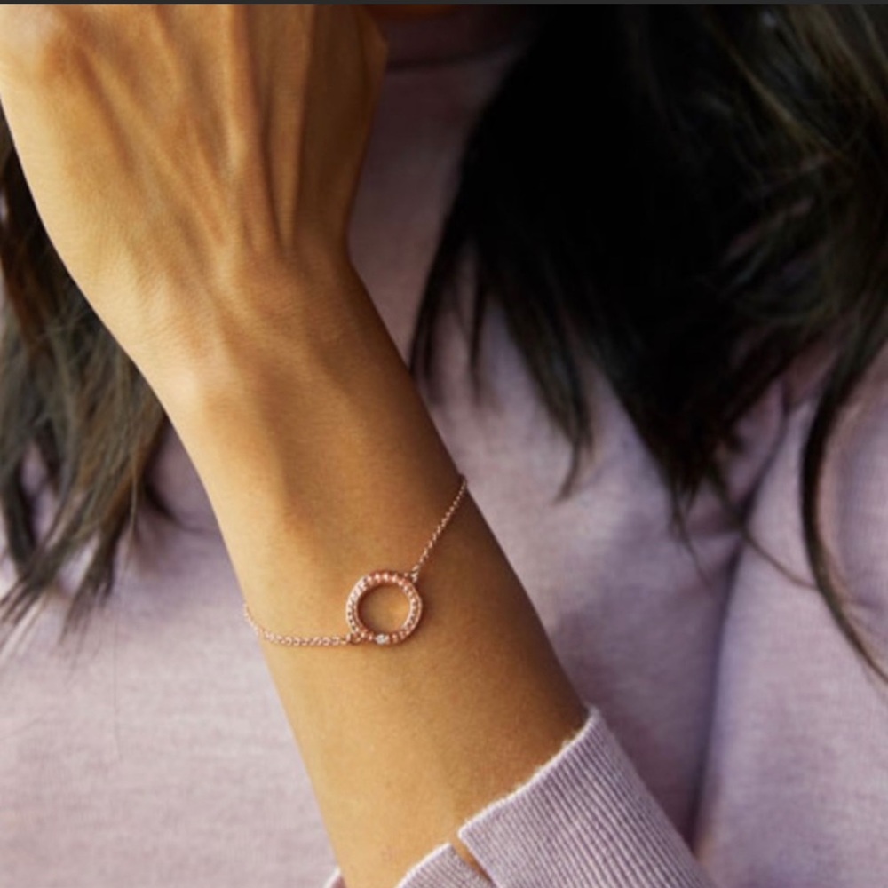 NWT adore organic circle bracelet in rose gold
